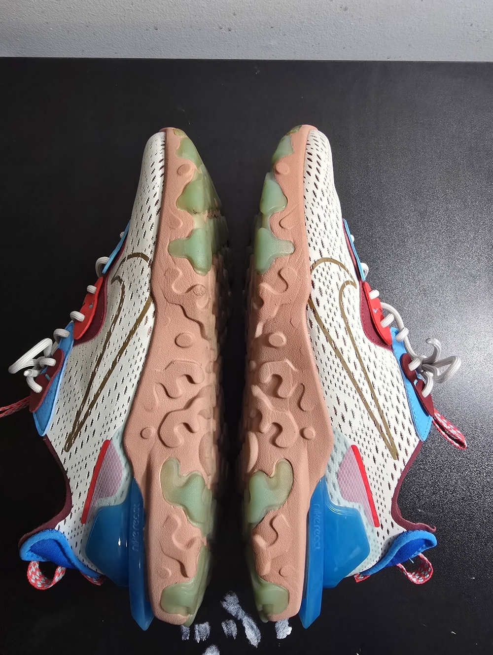 Nike React Vision - Picture 3 of 6